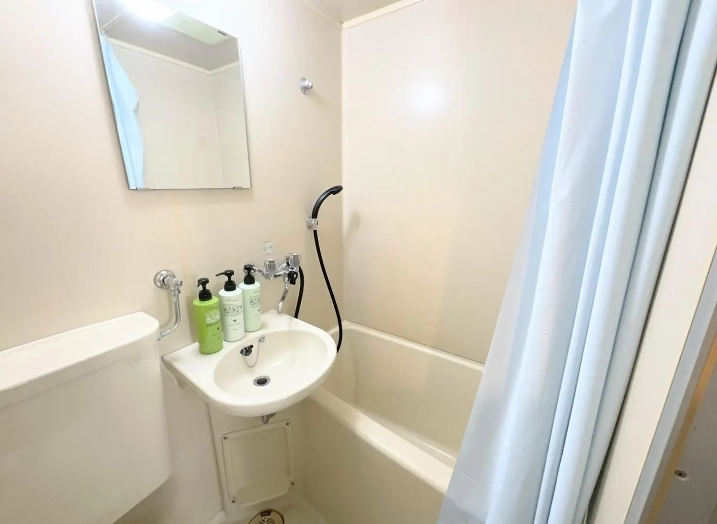 Royal Heights Kikusui Station - Vacation Stay 14742 Sapporo